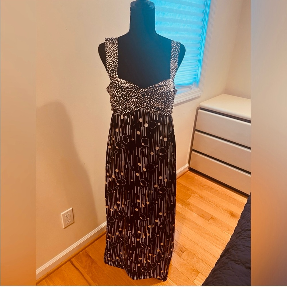 OC by OC Adorable maxi dress built in bra black and white size12 summer dress